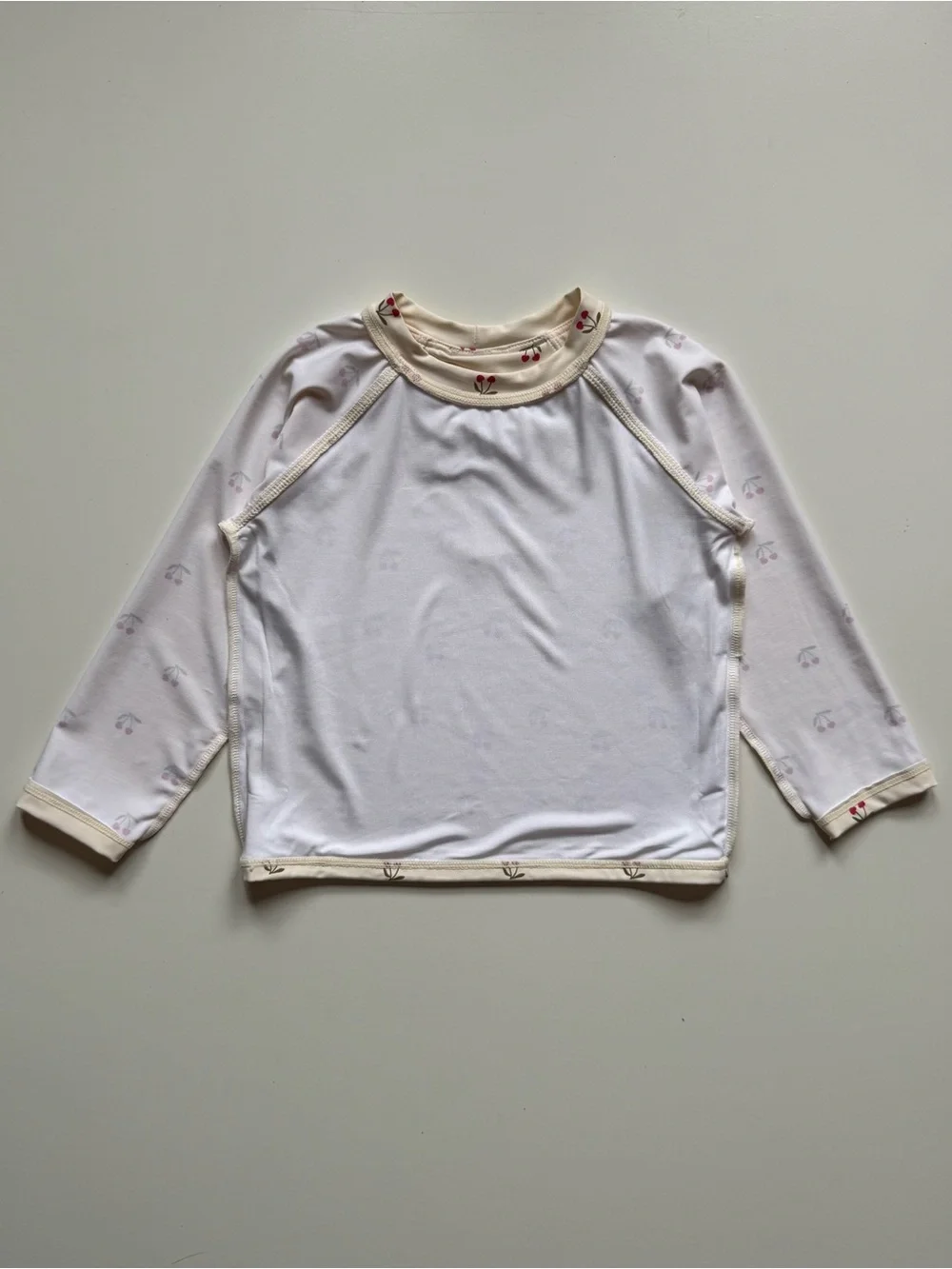 Zara Girls Long-Sleeve Rashguard Swim Top with Cherry Print, Ivory (Ecru) - 2Y